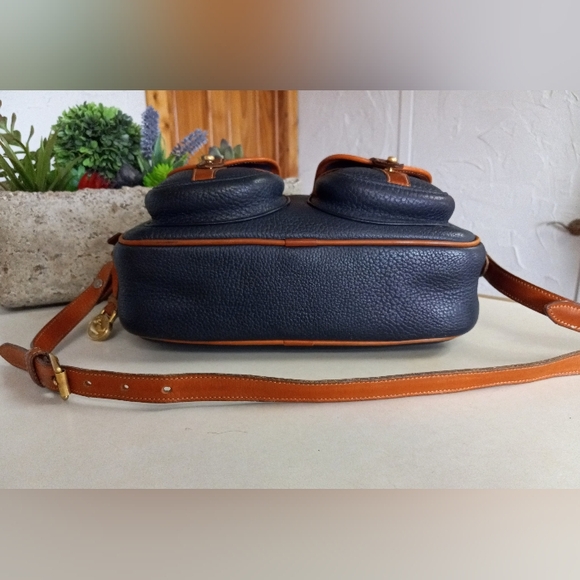 Dooney & Bourke Explorer R85, 1990's Navy Blue, RARE. - Picture 5 of 14